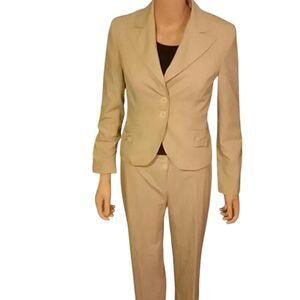Chopin khaki suit